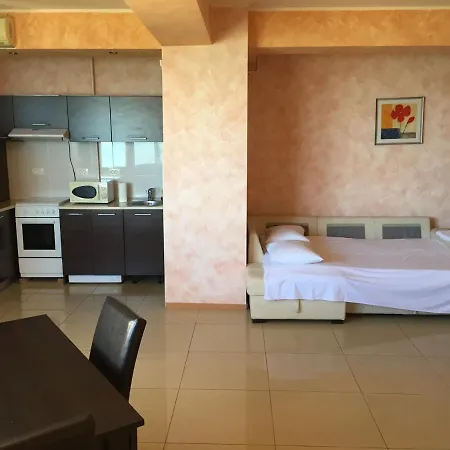 Alena Summerland Apartman